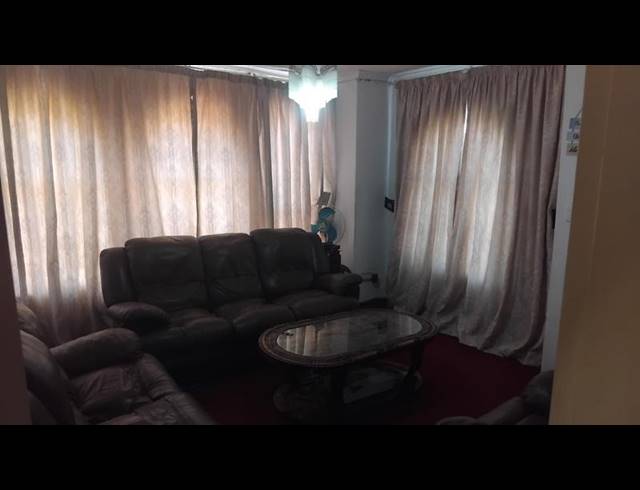 2 BEDROOM HOUSE FOR SALE IN ZAKARIYYA PARK